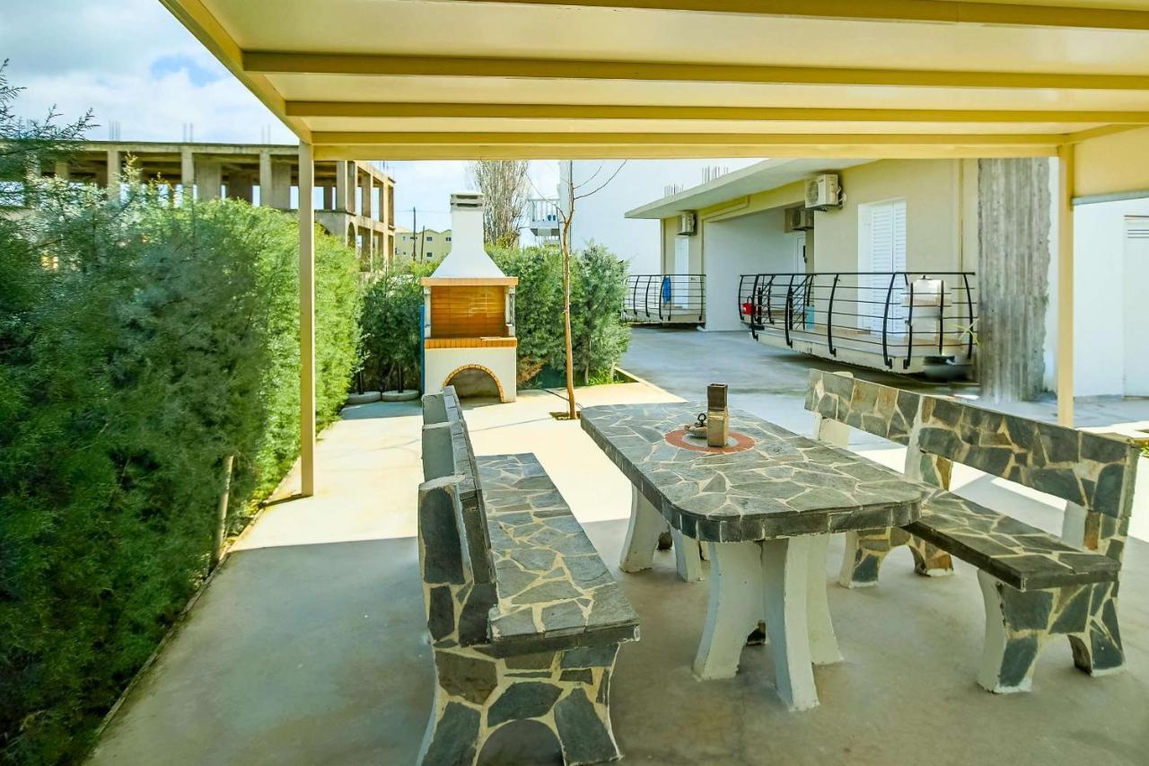Nancy'S Budget Villa With Pool & Jacuzzi By "Elite" 拉加纳斯 外观 照片