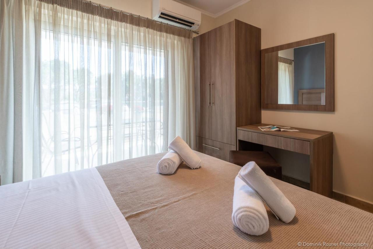 Nancy'S Budget Villa With Pool & Jacuzzi By "Elite" 拉加纳斯 外观 照片